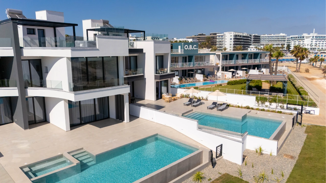 Aqua Beachfront Villas