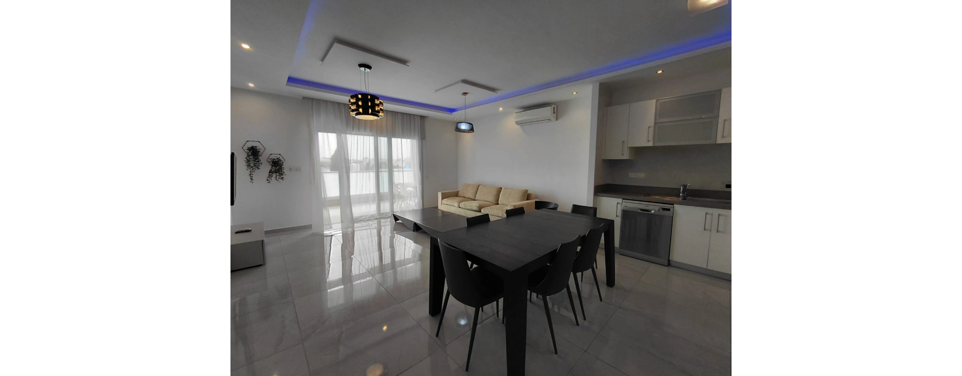 Henley House –  Apt. 301