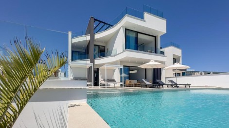 Aqua Beachfront Villas #2