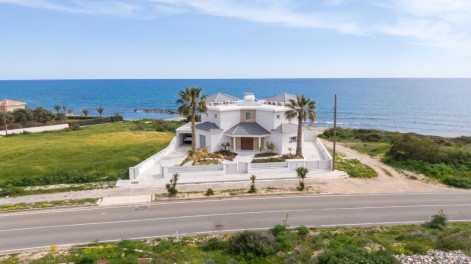Mediterranean Dream Beachfront Villa