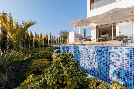 Iris Seaview Villa