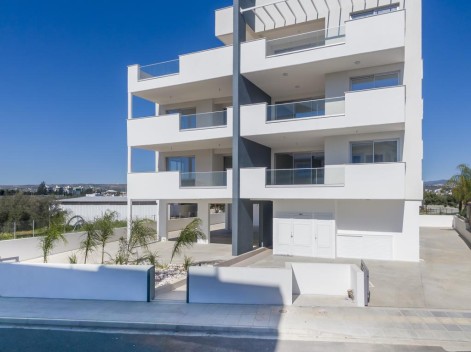 B303 Two-Bedroom Suite