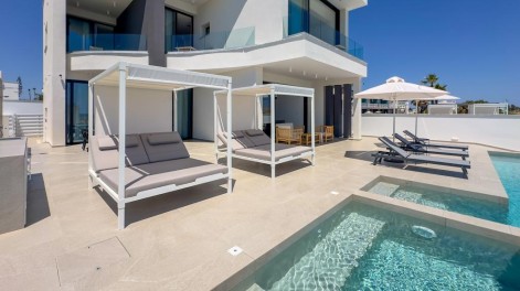 Aqua Beachfront Villas #2