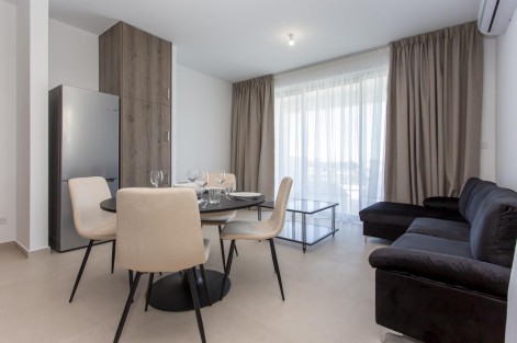 B102 Two-Bedroom Suite