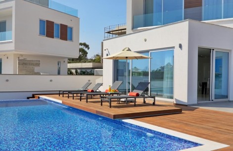 Oriana Seaview Villa