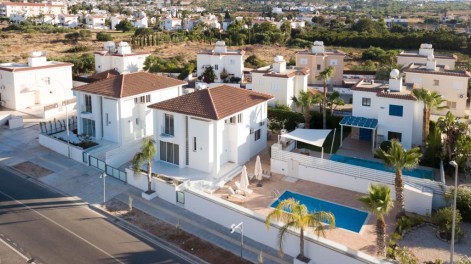 Pernera Gardens Villa
