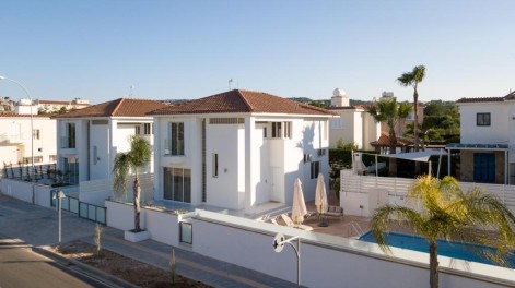 Pernera Gardens Villa