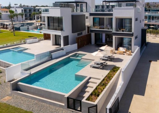 Aqua Beachfront Villa 2 - Yasar